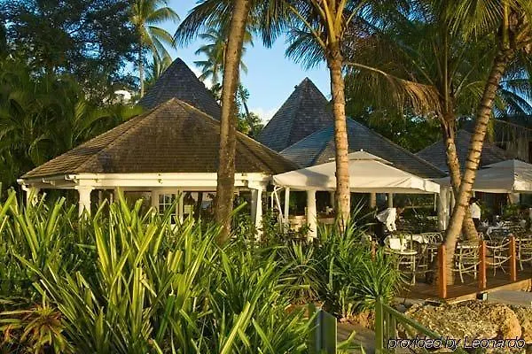 Settlers Beach Hotel Saint James 3*,