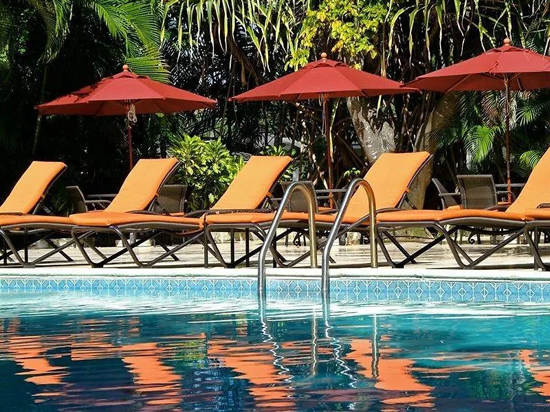 Settlers Beach Hotel Saint James